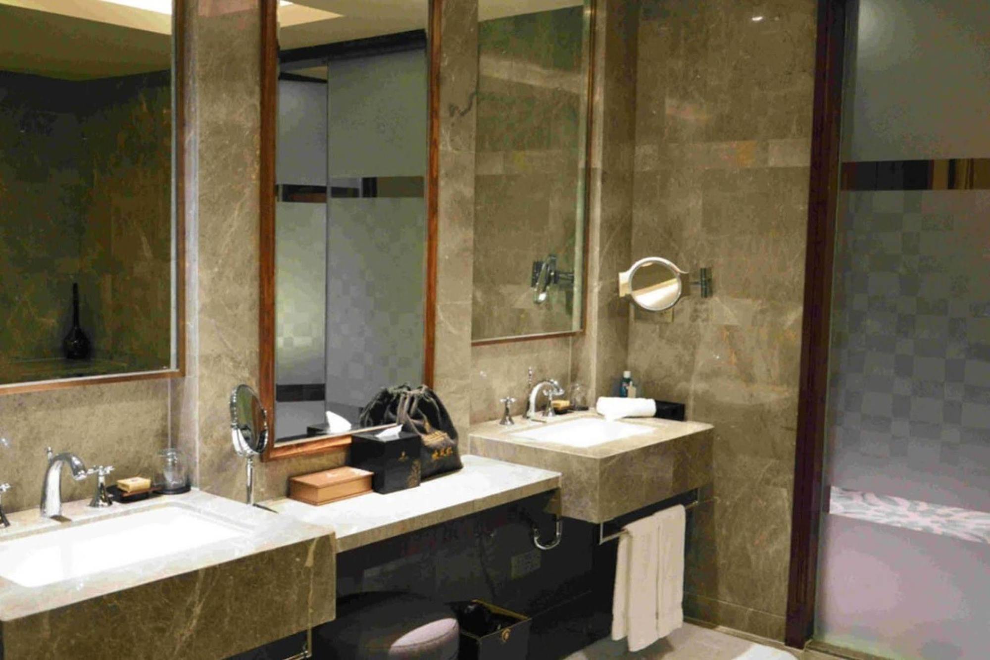 Luxury Blue Horizon Hotel Dongying Exterior foto
